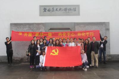 老烟民突然戒烟，诊断出肺病，戒烟戒出一身病？这些症状不用怕